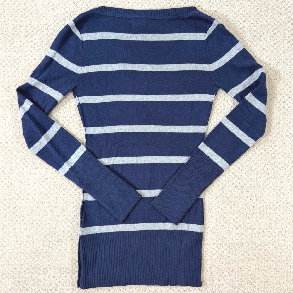 Y2K Style Striped Sweater Aeropostale Women Small Blue Gray Preppy Soft Girl - Picture 6 of 7